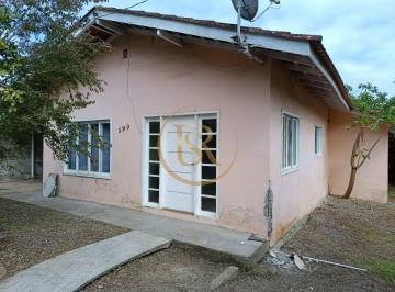 Casa Para Alugar com 3 quartos 1 suítes no bairro Centro em Porto Belo · Casa Para Alugar com 3 quartos 1 suítes no bairro Centro em Porto Belo