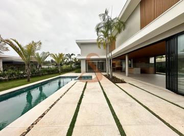 Piscina integrada com área Gourmet · Venda de Luxuosa Casa em Pedra Alta - 5 Dorm. 7 Banheiros