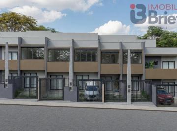 Casa · 2 Quartos · 2 Vagas · Casa à venda em Costa e Silva, Joinville: 2 suítes, 2 banheiros