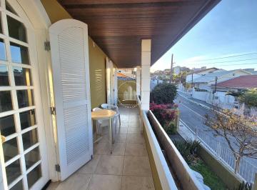 Casa · 250m² · 3 Quartos · 1 Vaga · Casa 3 Quartos com 1 Suíte e 250m² - Canto