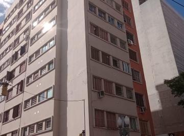 Apartamento · 22m² · Apartamento JK à venda na Rua General Bento Martins, 192, Centro Histórico, Port