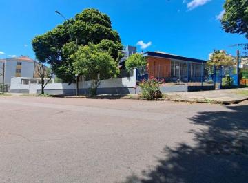 Casa · 330m² · 5 Quartos · 3 Vagas · Casa em Vila Ipiranga
