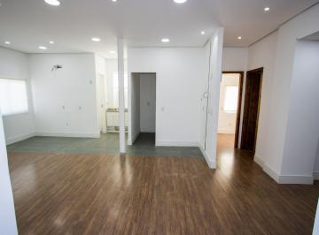 Comercial · 157m² · 5 Vagas · Casa comercial com aproximadamente 157m² privativos
