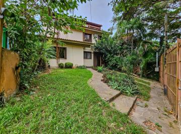 Casa · 370m² · 5 Quartos · 2 Vagas · Casa em condomínio fechado, 5 dormitórios, 2 vagas de garagem - Bairro Teresópolis