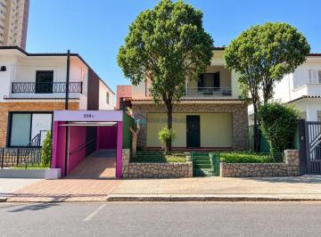 Casa · 219m² · 9 Quartos · 3 Vagas · Casa Comercial Gerando Renda em Localização Estratégica Mirandópolis