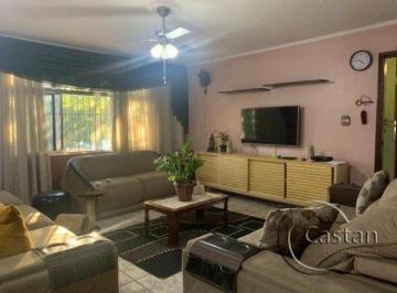 Casa · 230m² · 4 Quartos · 2 Vagas · Sobrado em Agua Rasa