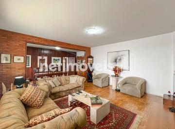 Sala · Excelente 4 quartos próximo a Avenida do Contorno, em rua plana e próximo ao comércio