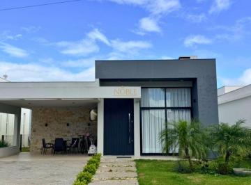 Casa · 207m² · 3 Quartos · 2 Vagas · Casa com 03 suítes em condomínio fechado - Torres/RS