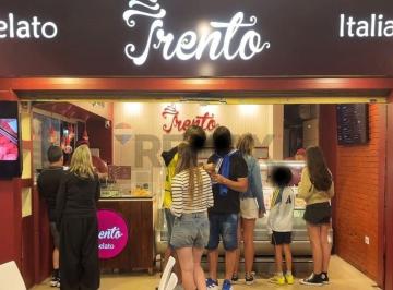 Comercial · À venda ponto comercial de sorveteria italiana com produção própria no Centro de Búzios, RJ