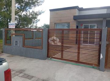 Casa · 81m² · 2 Quartos · 2 Vagas · LINDA CASA EM CAPÃO DA CANOA