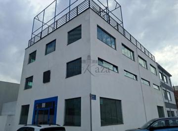 Comercial · 731m² · 16 Quartos · 15 Vagas · Prédio Comercial - Alphaville - 4 Pavimentos - 731m².
