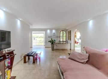 Casa · 300m² · 3 Quartos · 4 Vagas · Casa Sobrado - Pacaembu - 3 Suítes - 300m².
