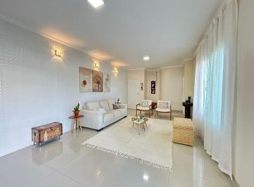 Casa de 3 quartos, Park · Casa de 700 m² com 3 quartos e 2 suítes ACEITA IMÓVEL COM VALOR MENOR NA NEGOCIÇÃO.