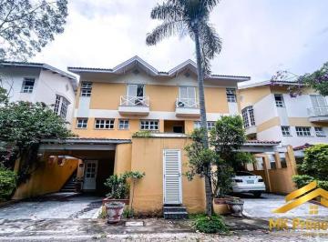 Casa · 326m² · 4 Quartos · 8 Vagas · Cond. Villagio da Granja - Casa DUPLA - 4 dorms/2sts, clube completo!