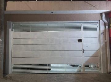 Casa · 140m² · 3 Quartos · Casa à Venda com 3 Dormitórios, Suíte com Closet e Terraço – Jaraguá