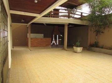 Casa · 359m² · 4 Quartos · 2 Vagas · Casa assobradada à venda no Quebec, Londrina