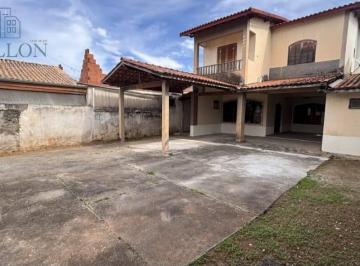 Casa · 232m² · 4 Quartos · 4 Vagas · Casa Comercial e Residencial para Locação no Campos Maia – Pindamonhangaba