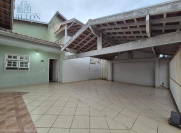 Casa · 292m² · 5 Quartos · 3 Vagas · Ampla Casa com 5 Dormitórios e Área Gourmet no Campo Belo