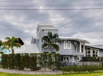 Casa · 380m² · 4 Quartos · 2 Vagas · CASA NO CONDOMÍNIO VILA RICA