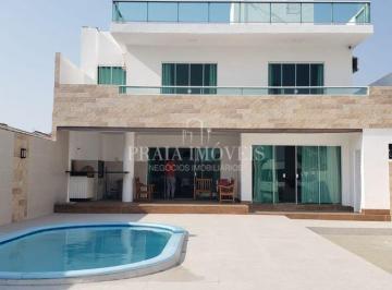 Casa · 300m² · 3 Quartos · 4 Vagas · LINDA CASA PERTO DO MAR NA PRAIA DE BOMBINHAS!!!!