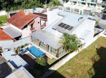 Casa · 300m² · 3 Quartos · 2 Vagas · CASA EM BALNEÁRIO CAMBORIÚ 800 M DA PRAIA CENTRAL - BARRA SUL