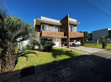 Casa · 283m² · 3 Quartos · 2 Vagas · CASA MOBILIADA NO VILLAGIO DA BARRA CONDOMÍNIO!