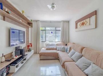 Casa · 183m² · 4 Quartos · 2 Vagas · Casa em Vila Lageado com 183m²!