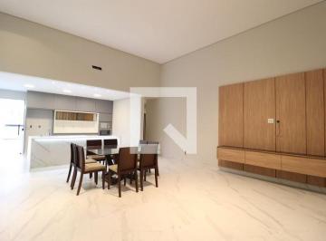 Casa · 360m² · 3 Quartos · 4 Vagas · Casa para Aluguel - Saraiva, 3 Quartos, 360 m² - Uberlândia