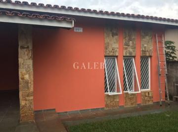Foto 01 · Casa para locação em Atibaia-SP, bairro Jardim Paulista - 4 quartos, 1 suíte, 2 salas, 4 vagas de ga