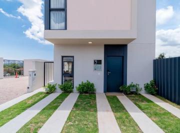 Casa de 3 quartos, Jundiaí · Casa em Condomínio com 145m², Churrasqueira e 2 Suítes