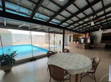 Imagem 1 · Casa para venda em Jardim Universitário, Cuiabá
