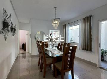 Imagem 1 · Casa para venda em Planalto, Divinópolis