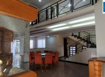 Imagem 1 · Casa para venda em Mata da Praia, Vitória