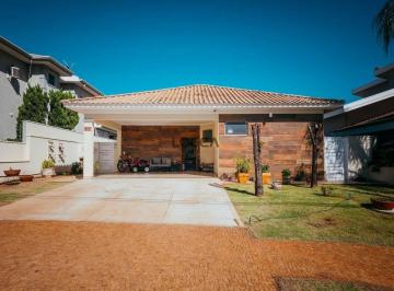 Casa · 241m² · 3 Quartos · 4 Vagas · Casa para venda em Recreio Das Acácias de 241.00m² com 3 Quartos, 3 Suites e 4 Garagens