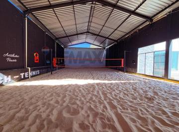 Comercial · 1700m² · 6 Vagas · Imóvel Comercial para venda em Centro de 1700.00m² com 6 Garagens