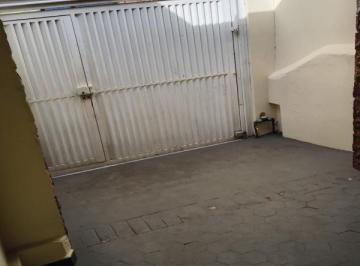 Casa · 80m² · 2 Quartos · 1 Vaga · Casa para alugar em Centro de 80.00m² com 2 Quartos e 1 Garagem