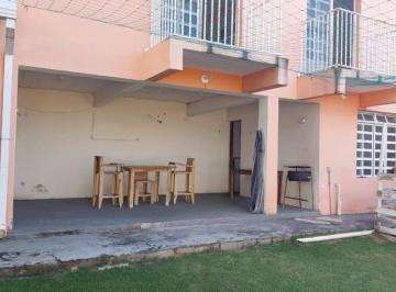 Casa · 250m² · 3 Quartos · 4 Vagas · Casa para venda em Santa Lúcia de 250.00m² com 3 Quartos, 1 Suite e 4 Garagens