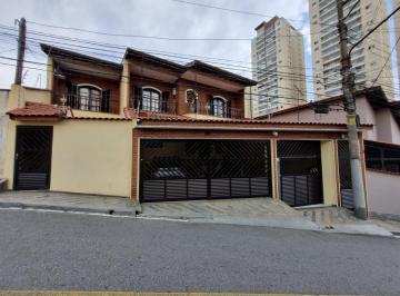 Casa · 260m² · 3 Quartos · 2 Vagas · Sobrado para venda em Centro de 260.00m² com 3 Quartos, 1 Suite e 2 Garagens