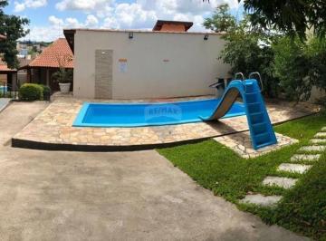 Casa · 227m² · 2 Quartos · 4 Vagas · Casa para venda em Centro de 226.88m² com 2 Quartos, 4 Suites e 4 Garagens