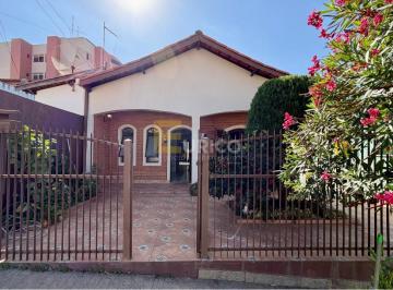 Casa · 125m² · 2 Quartos · 8 Vagas · Casa para venda em Centro de 125.42m² com 2 Quartos e 8 Garagens