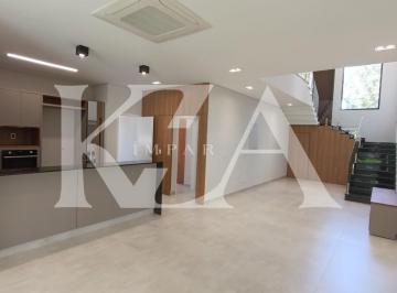 Casa · 242m² · 4 Quartos · Casa para alugar em Centro/mina de 242.00m² com 4 Quartos e 4 Suites