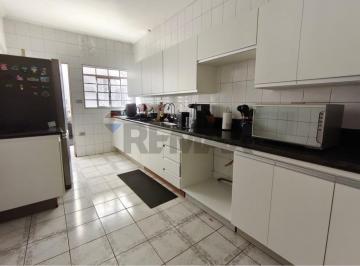 Casa · 244m² · 3 Quartos · 1 Vaga · Casa para alugar em Jardim São Vito de 244.35m² com 3 Quartos e 1 Garagem
