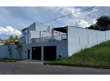 Casa · 257m² · 3 Quartos · 1 Vaga · Casa para venda em Centro de 256.63m² com 3 Quartos, 3 Suites e 1 Garagem