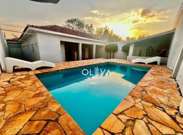 Casa · 220m² · 3 Quartos · 2 Vagas · Casa para alugar em Jardim Santa Maria de 220.00m² com 3 Quartos, 1 Suite e 2 Garagens