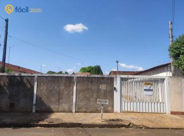 Casa · 107m² · 2 Quartos · 12 Vagas · Casa para venda em Centro de 106.71m² com 2 Quartos e 12 Garagens