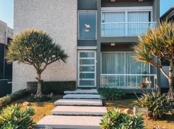 Apartamento · 700m² · 4 Quartos · 4 Vagas · Apartamento para venda em Tamboré de 700.00m² com 4 Quartos, 4 Suites e 4 Garagens