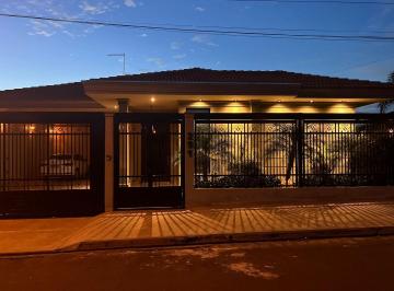 Casa · 337m² · 3 Quartos · 4 Vagas · Casa para venda em Interlagos I e II de 337.00m² com 3 Quartos, 3 Suites e 4 Garagens