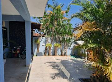Imagem 1 · Casa para venda em Pontinha, Araruama