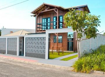 Imagem 1 · Casa de Condomínio para venda em Centro, Fundão
