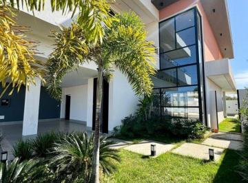 Imagem 1 · Casa de Condomínio para venda em Petrópolis, Várzea Grande